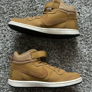 Nike Tan Sueded High Tops Boy Size 3, new without box